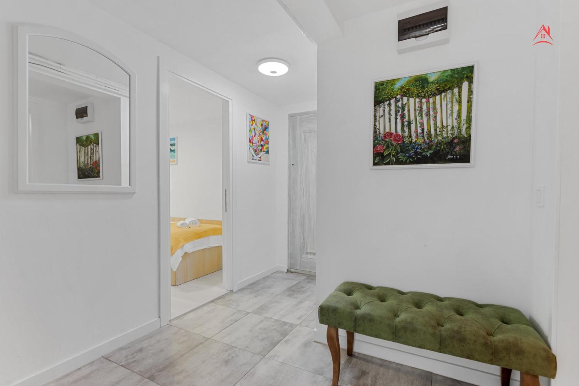Central Town Cosy Apartment Bucharest Exterior photo